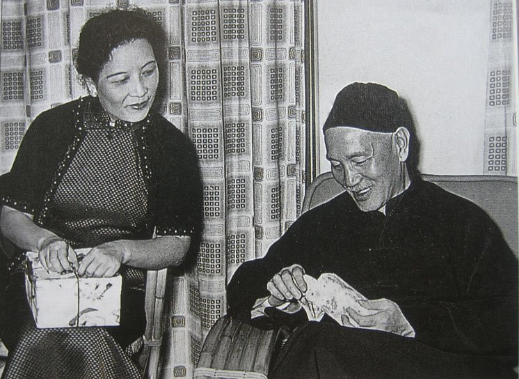 看到蔣介石的遺囑後，宋美齡大驚失色，離開台灣11年不歸