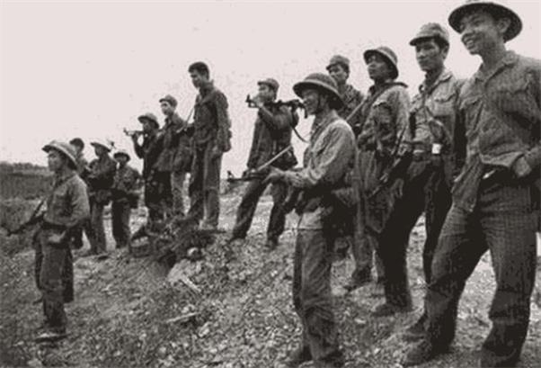 對越反擊戰中，我軍都要打到河內了，越南王牌軍隊為何仍不出動？