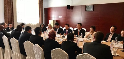 河南省與“一帶一路”沿線國家智庫學者聯合考察團舉行座談