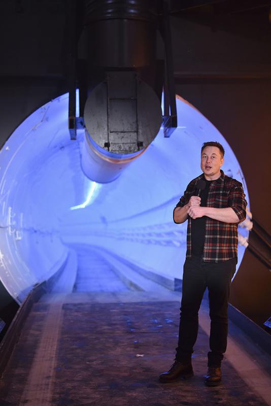 馬斯克揭盅「超級隧道」