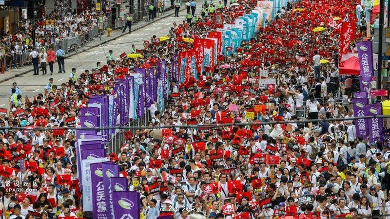 如果每周日都有遊行示威，香港經濟民生這條路還能行嗎？