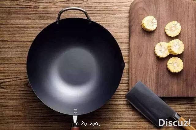 生鐵鍋、熟鐵鍋，哪個更健康？日常保養鐵鍋怎麽做？
