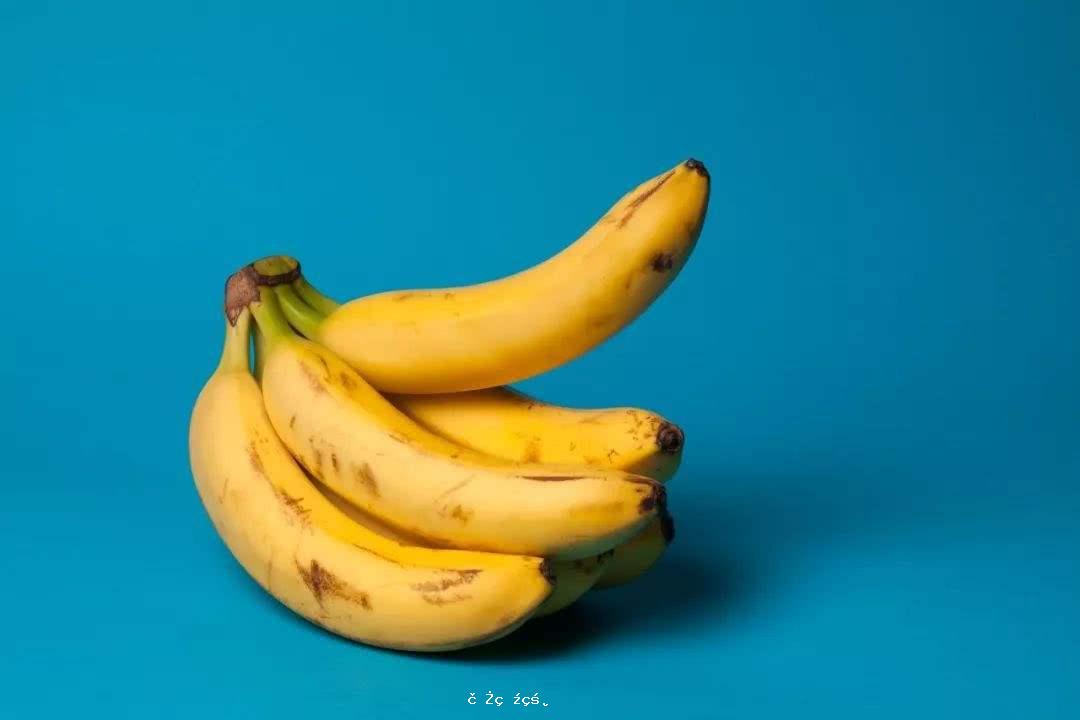 吃10根香蕉相當於拍壹次牙科X光？8個關於香蕉的真相 