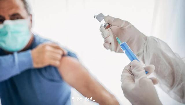 柳葉刀：接種兩種不同新冠肺炎疫苗易出現不良反應 