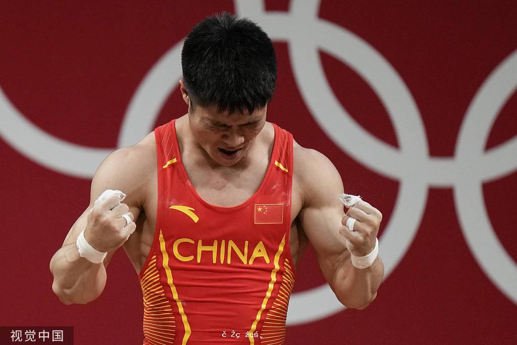  中國男選手首金！舉重61公斤李發彬奪冠 創兩項奧運紀錄 