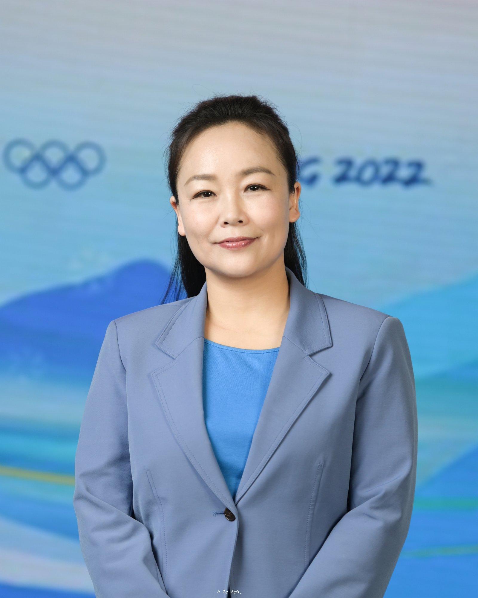 北京冬奧組委兩位新聞發言人正式亮相