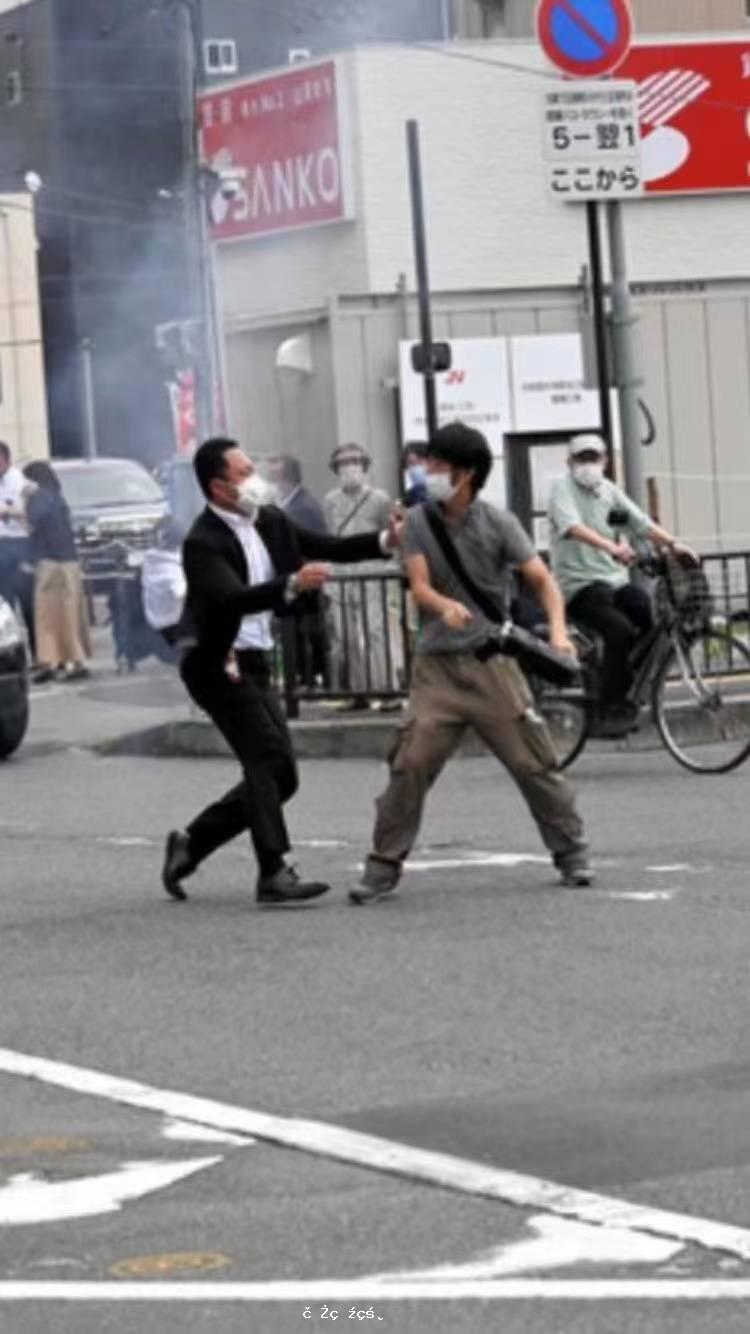 安倍晉三遭槍擊「心肺停止」 專家：此案足以成為戰後日本政治中最大事件