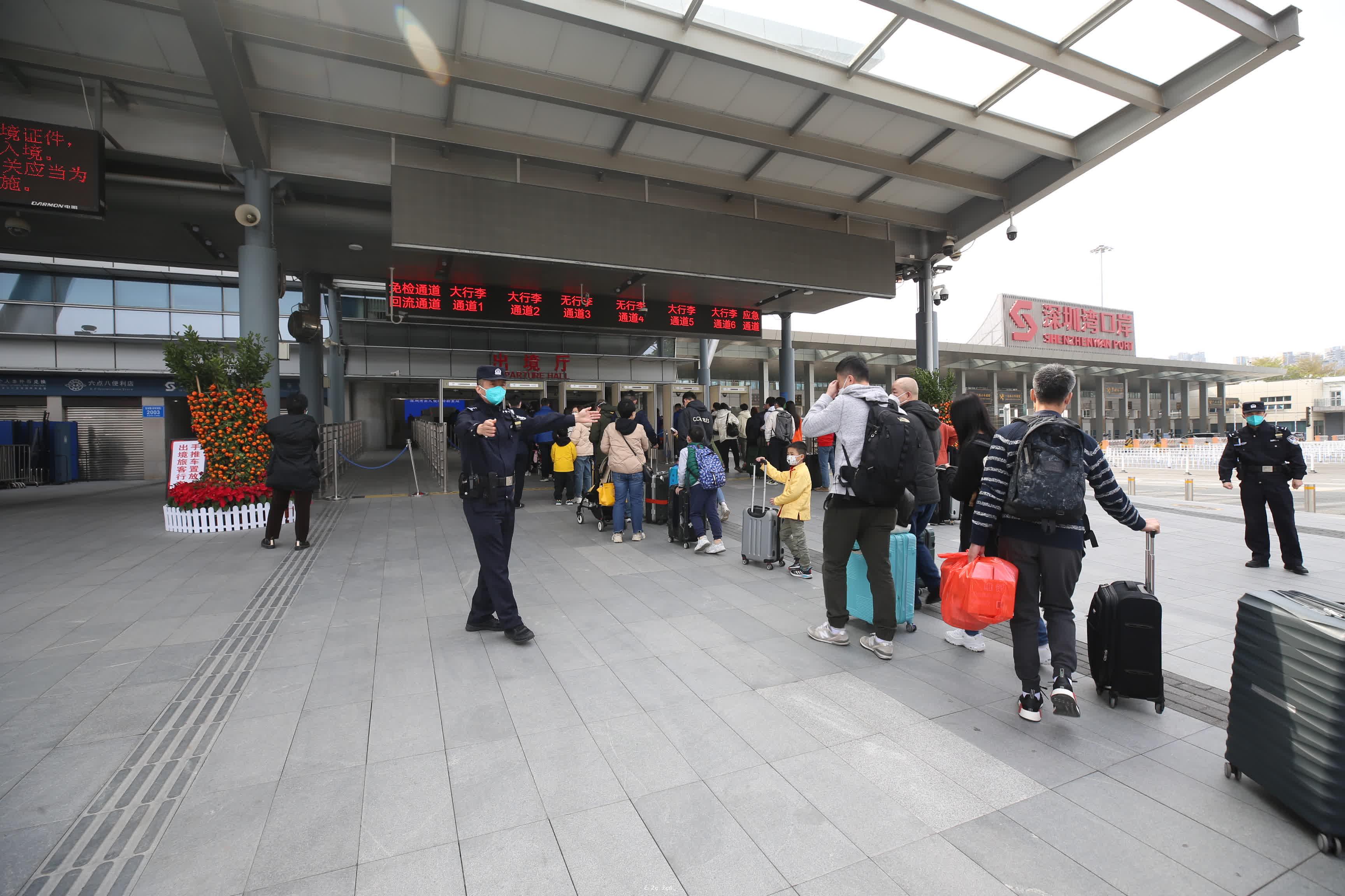 深圳灣口岸客流平穩有序　預計明後天迎來出境高峰