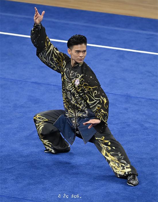 中国台北选手成都大运会上夺首金 比赛配乐《我爱你中国》